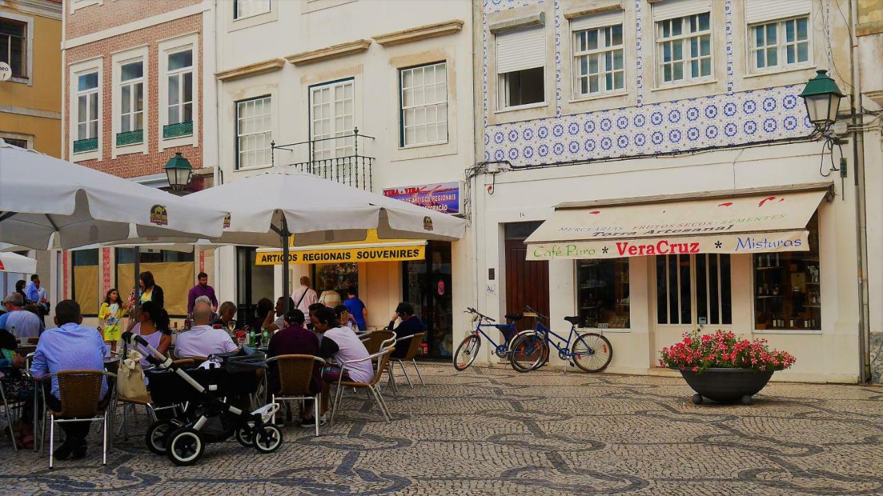 Downtown Shelter - Casa Da Praca Apartment Aveiro Bagian luar foto